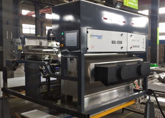 Büyük Parçacık 3-8cm Kuvars Ayırma Makinesi / Cevher Renk Sıralayıcısı 2917*2075*1753mm